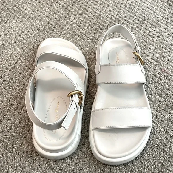 Gianvito Rossi Shoes Gianvito Rossi Bilbao Buckle Strap Flat